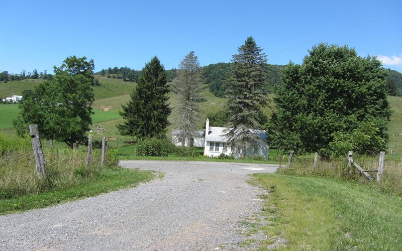 House at Snowshoe farms